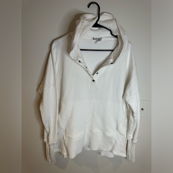 BUCKETLIST Sweaters - NWOT- BUCKET LIST BRAND SWEATER